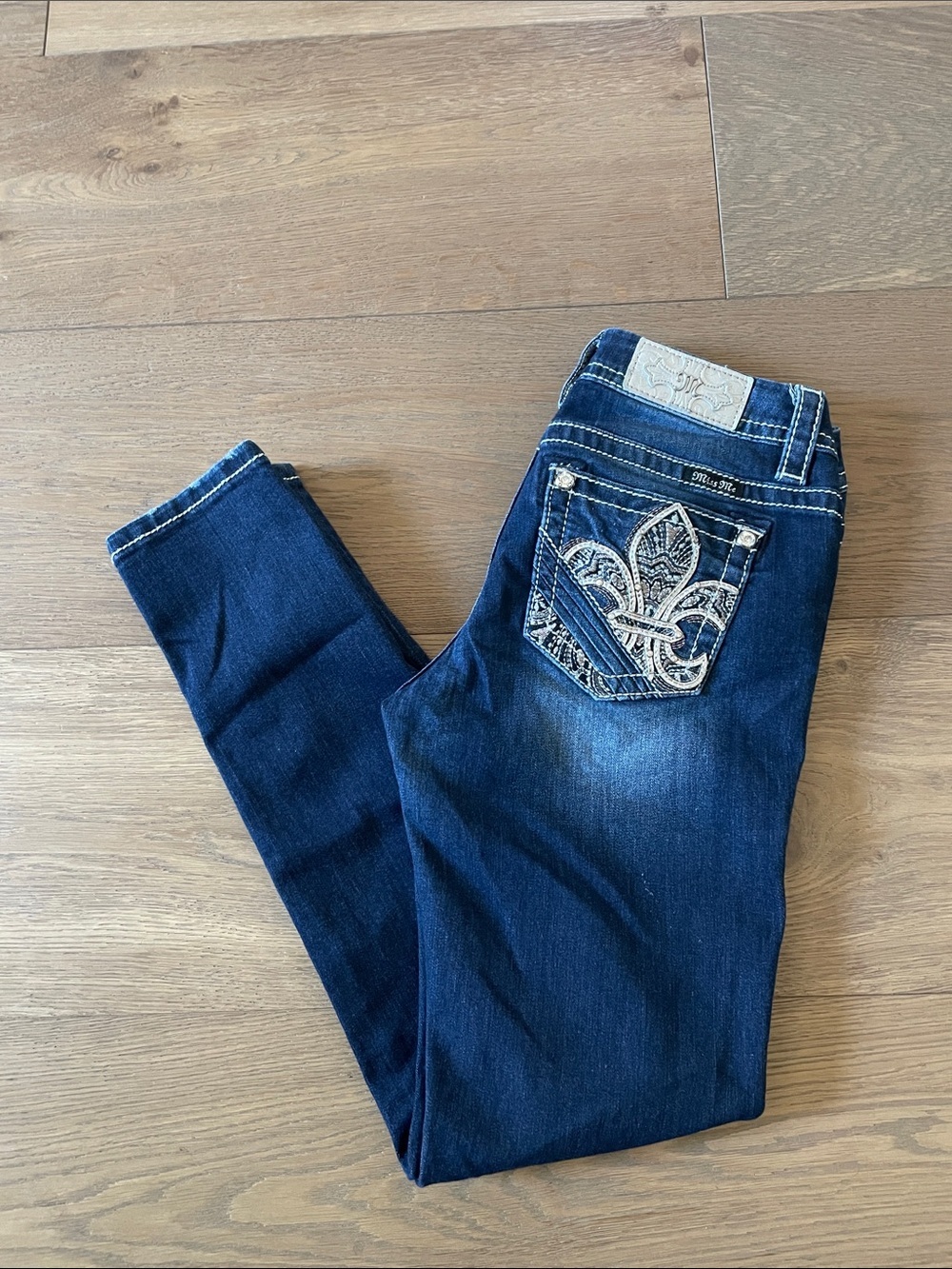 Miss Me Mid-Rise Easy Skinny Jeans Size 26